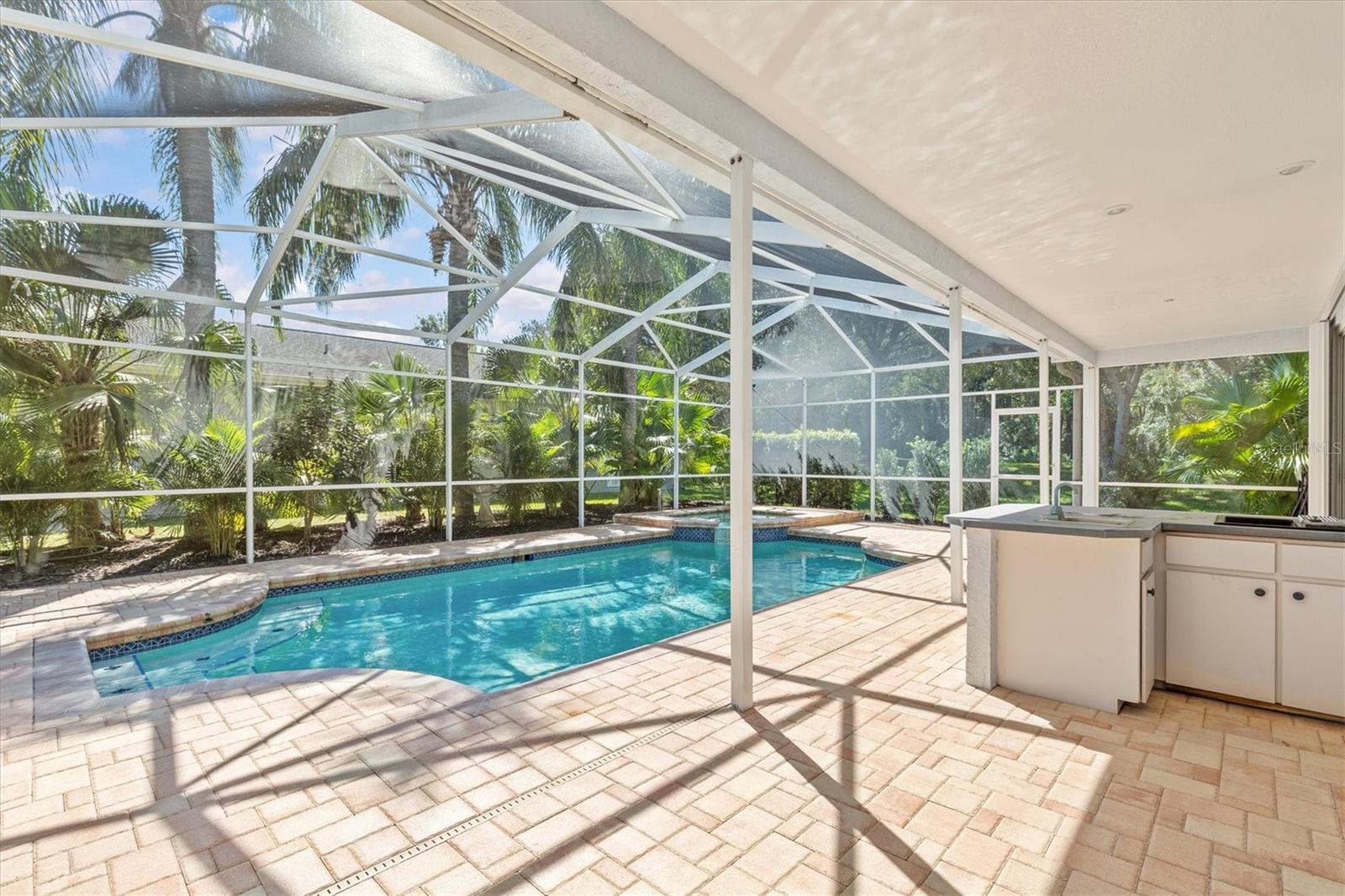 2328 WARWICK DR — photo 8