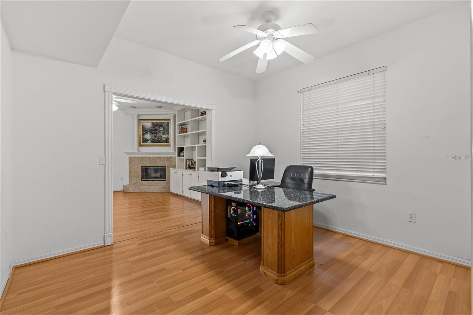 2328 WARWICK DR — photo 35