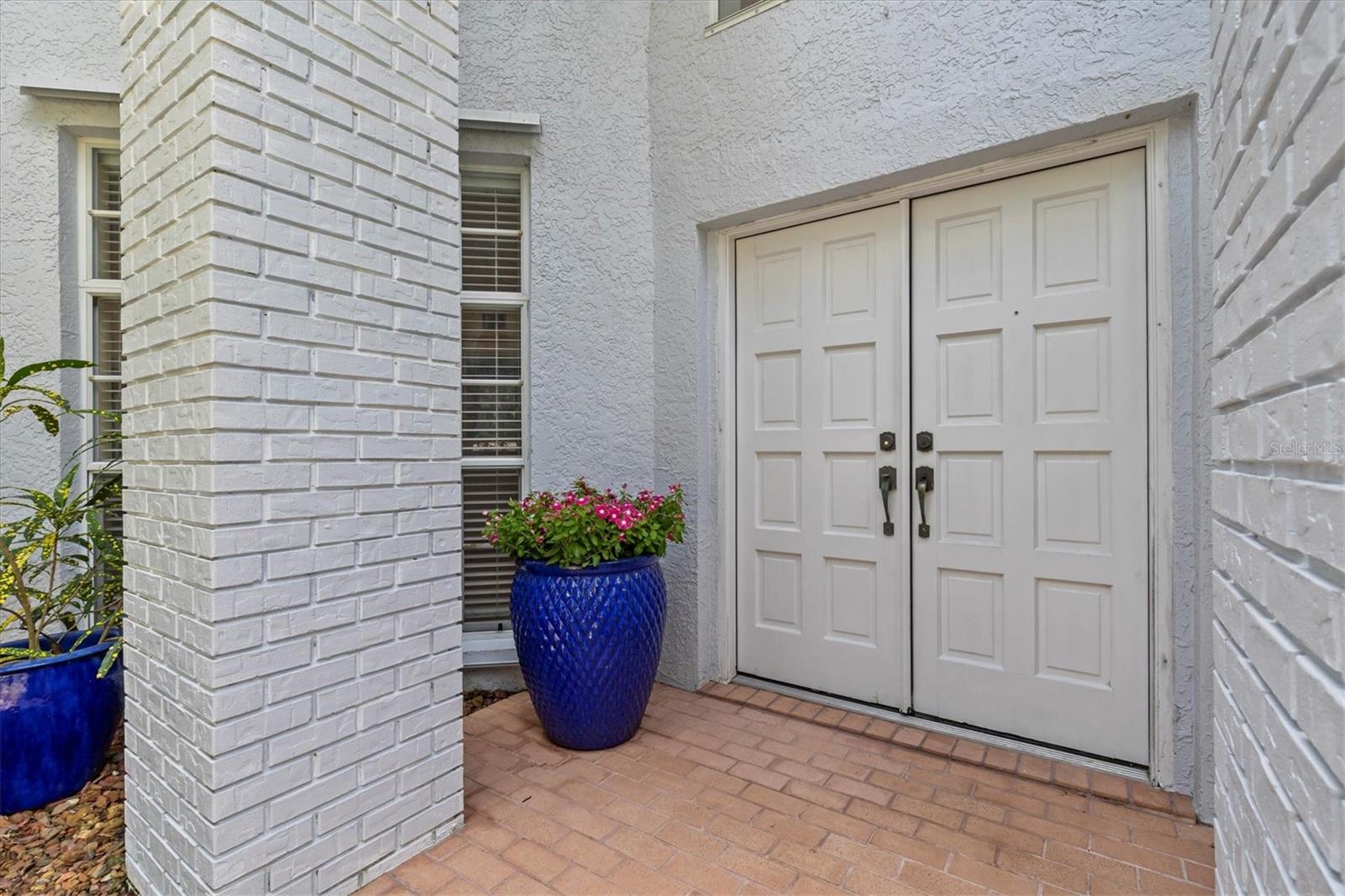 2328 WARWICK DR — photo 10