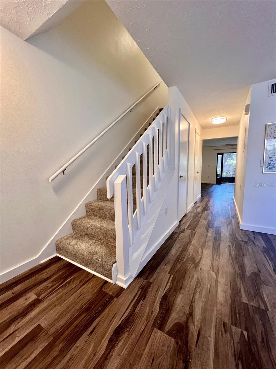 984 SUNRIDGE DR #J3 — photo 11
