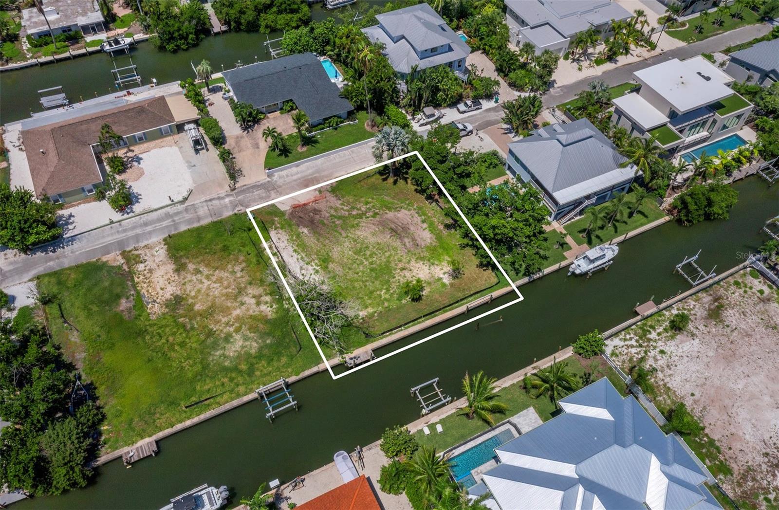 570 DE NARVAEZ DR — photo 10