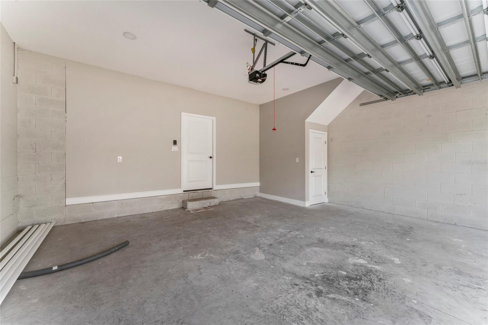 809 W LINEBAUGH AVE #2A — photo 32