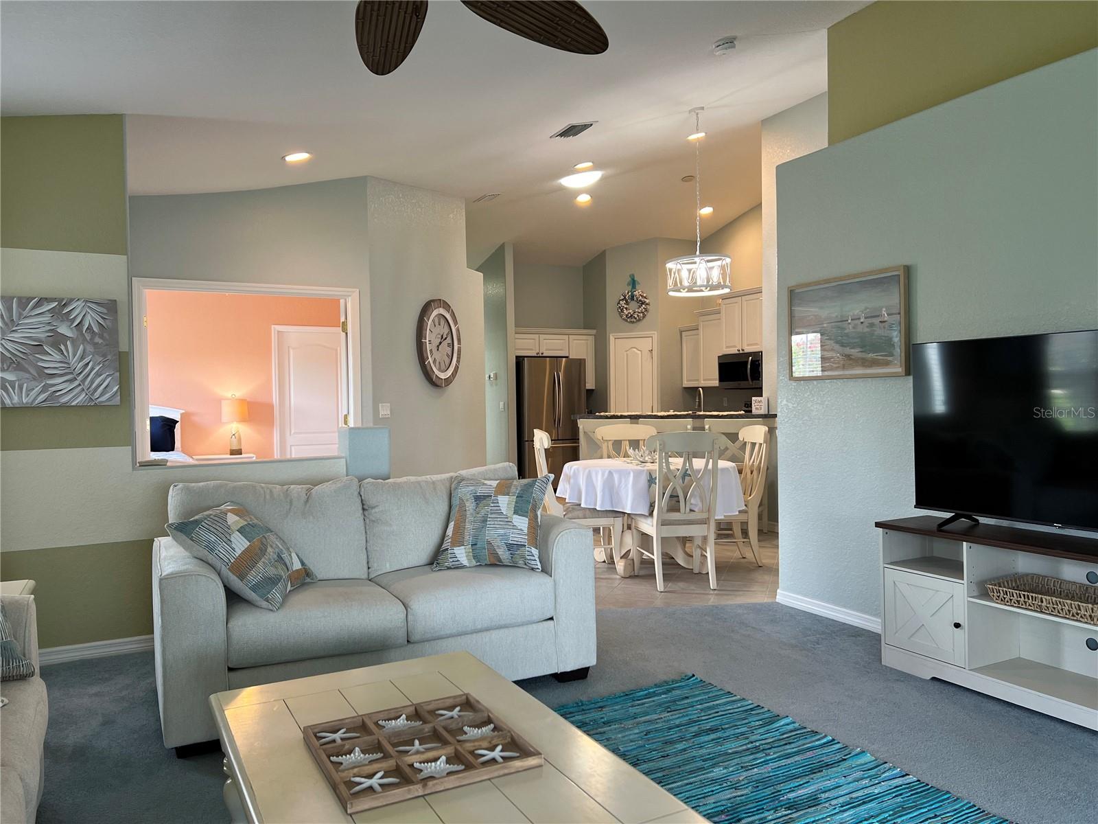 3653 LAKEWOOD BLVD — photo 11