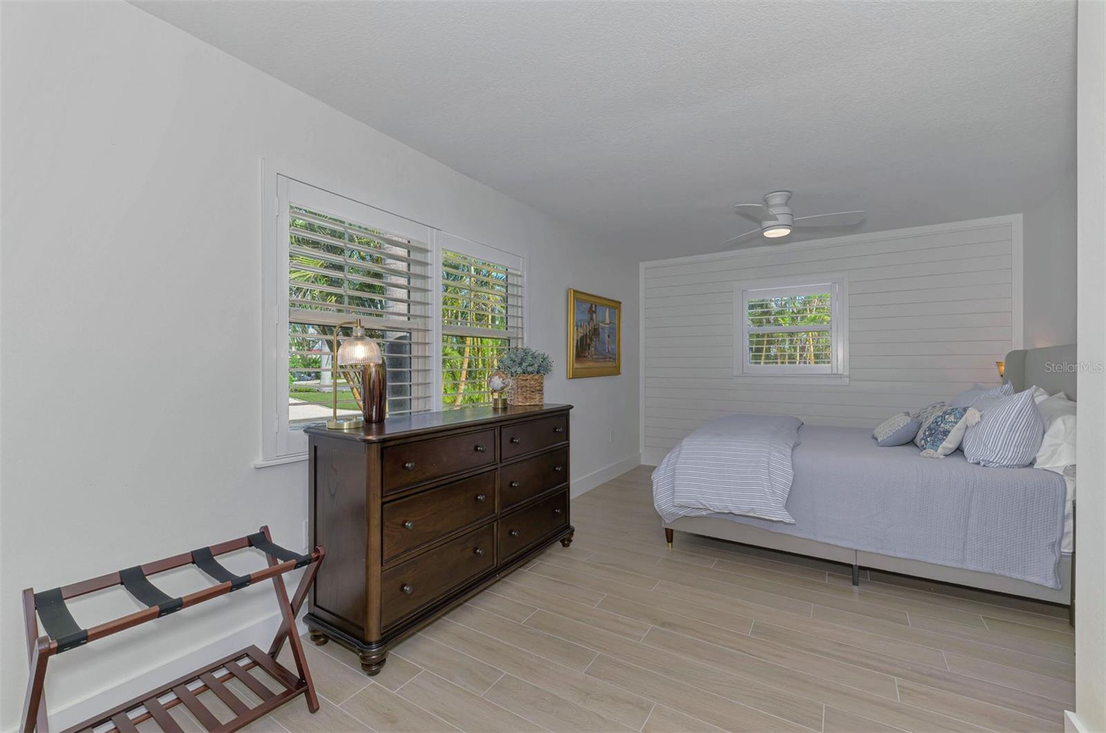 1100 POINT OF ROCKS RD — photo 15