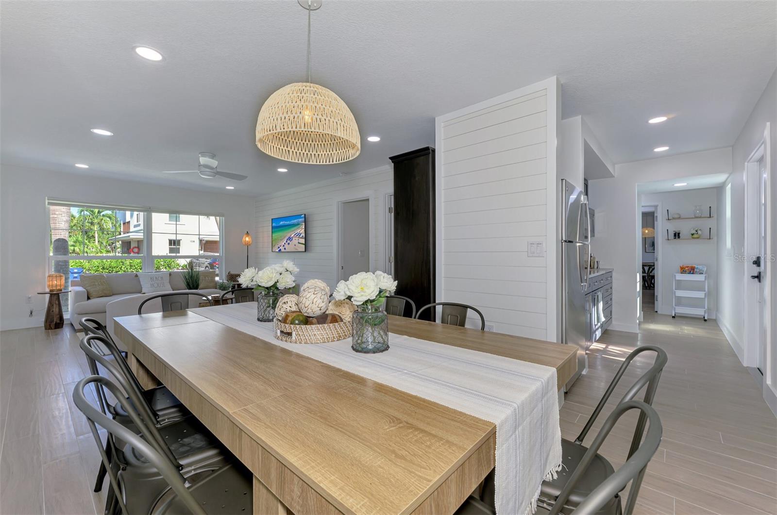 1100 POINT OF ROCKS RD — photo 28