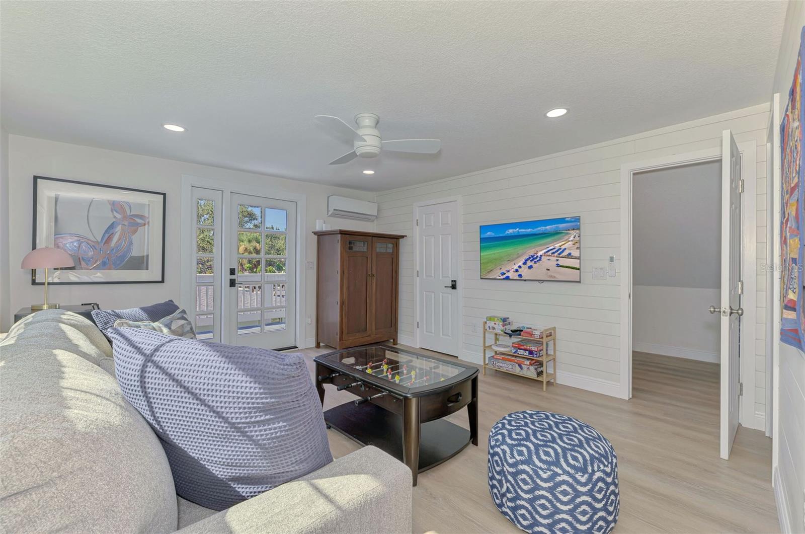 1100 POINT OF ROCKS RD — photo 36