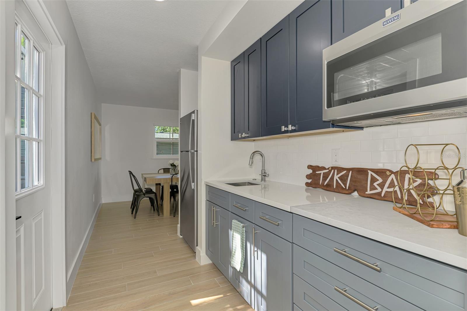1100 POINT OF ROCKS RD — photo 27