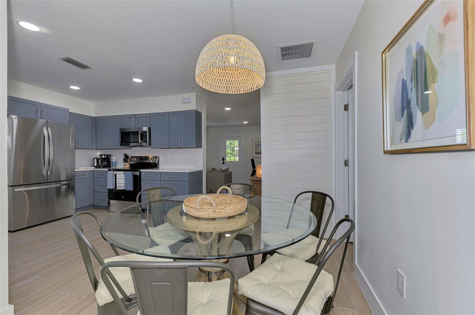 1100 POINT OF ROCKS RD — photo 14