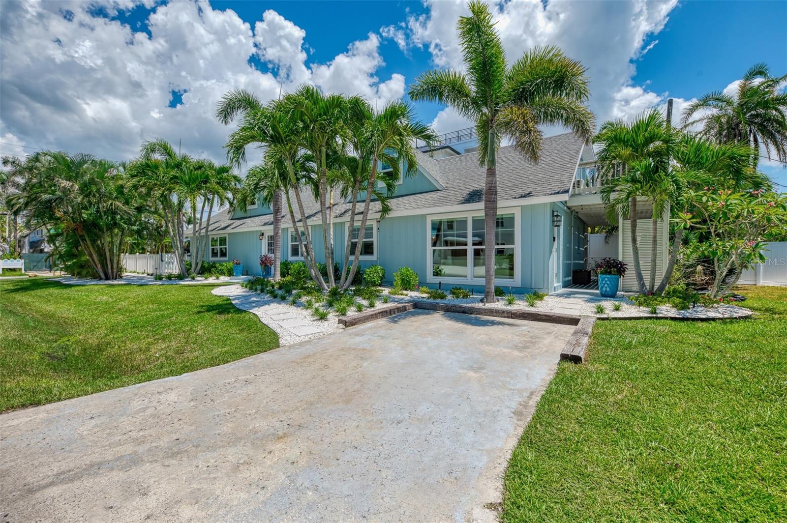 1100 POINT OF ROCKS RD — photo 4