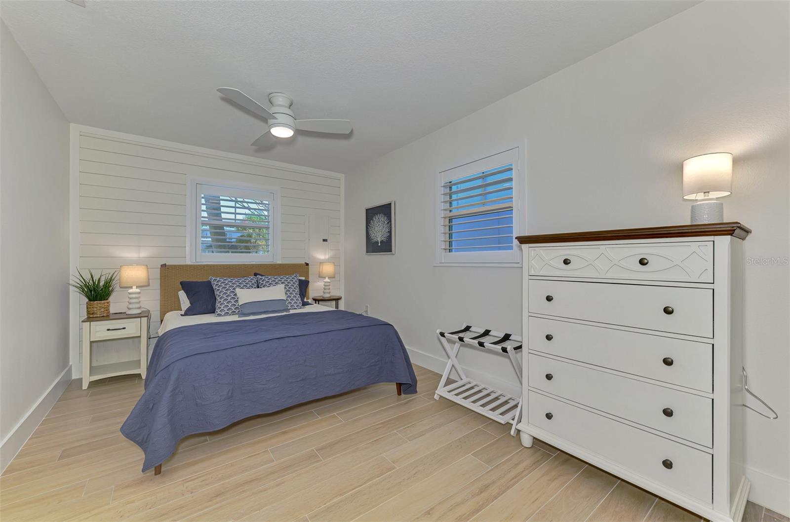 1100 POINT OF ROCKS RD — photo 21
