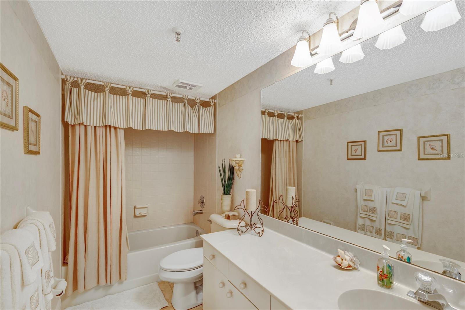 1582 GULF BLVD #1506 — photo 19