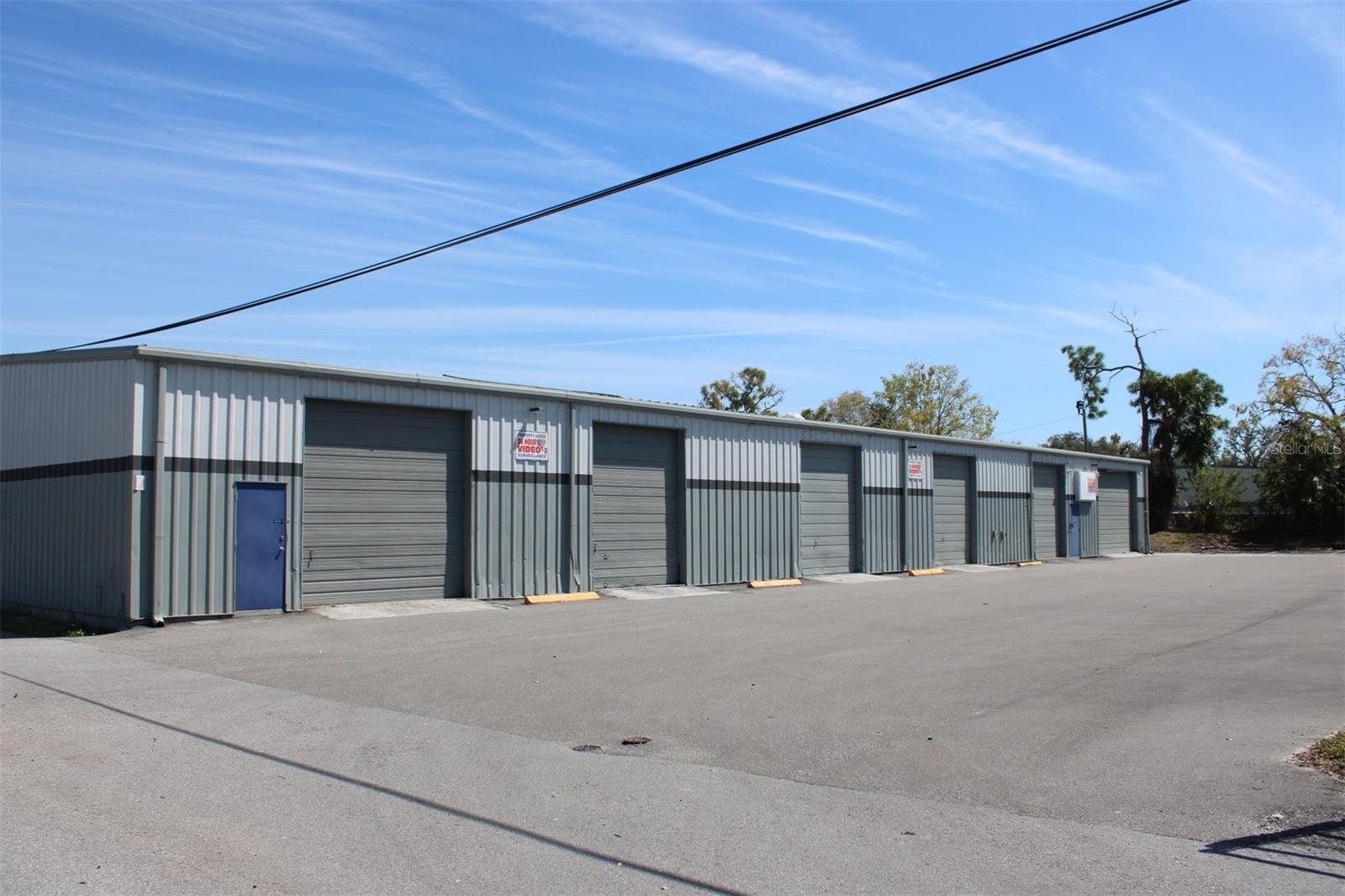 1468 L AND R INDUSTRIAL BLVD #Bldg. B — photo 4