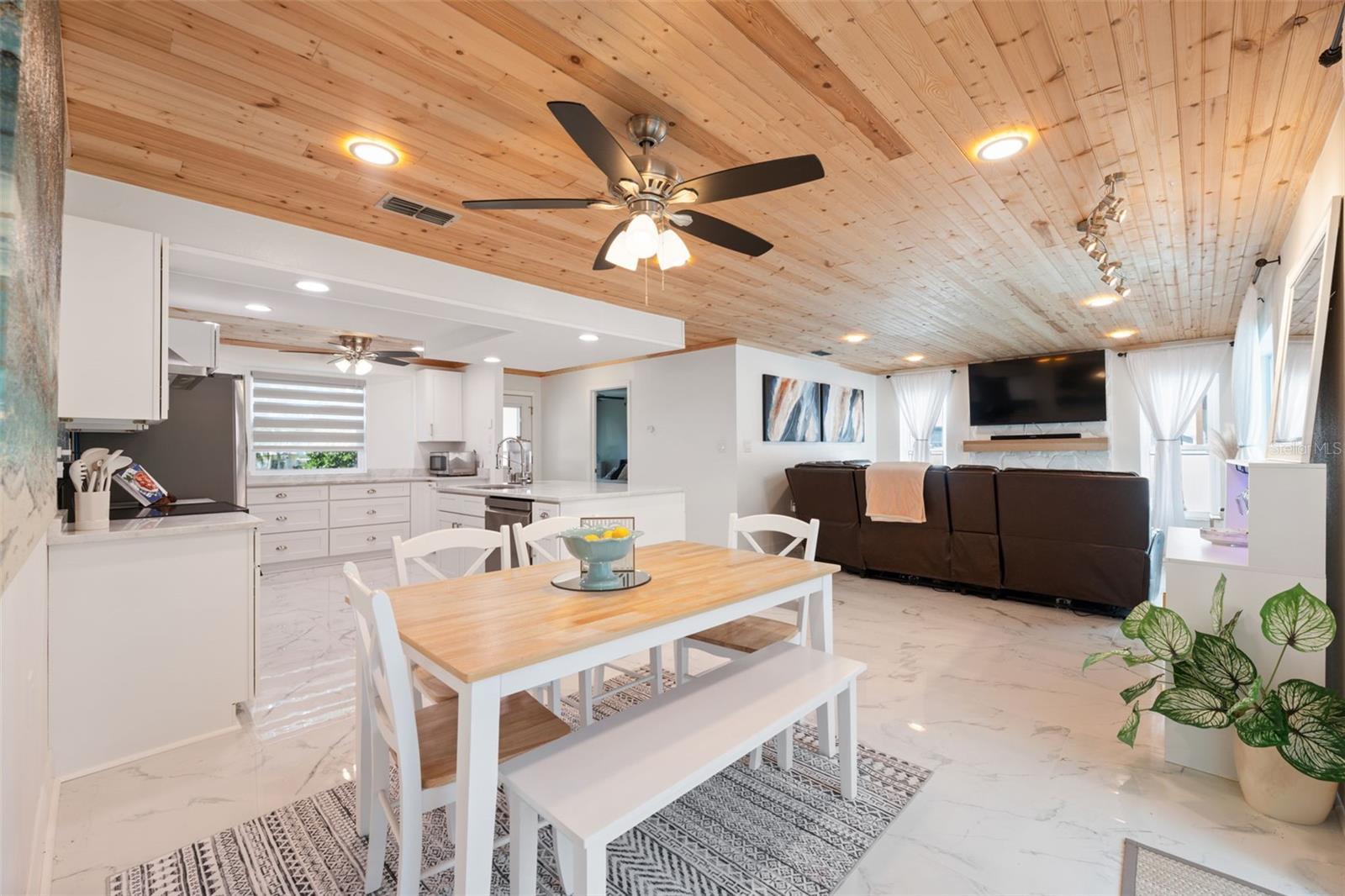 7711 HATTERAS DR — photo 29