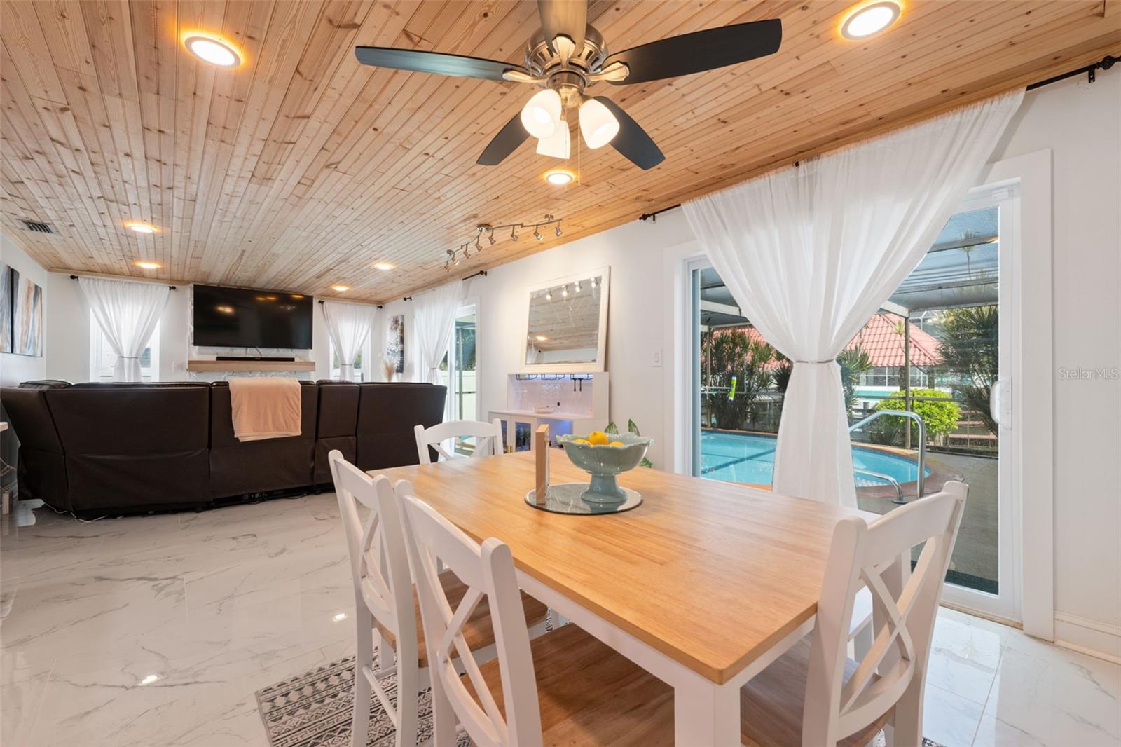 7711 HATTERAS DR — photo 27