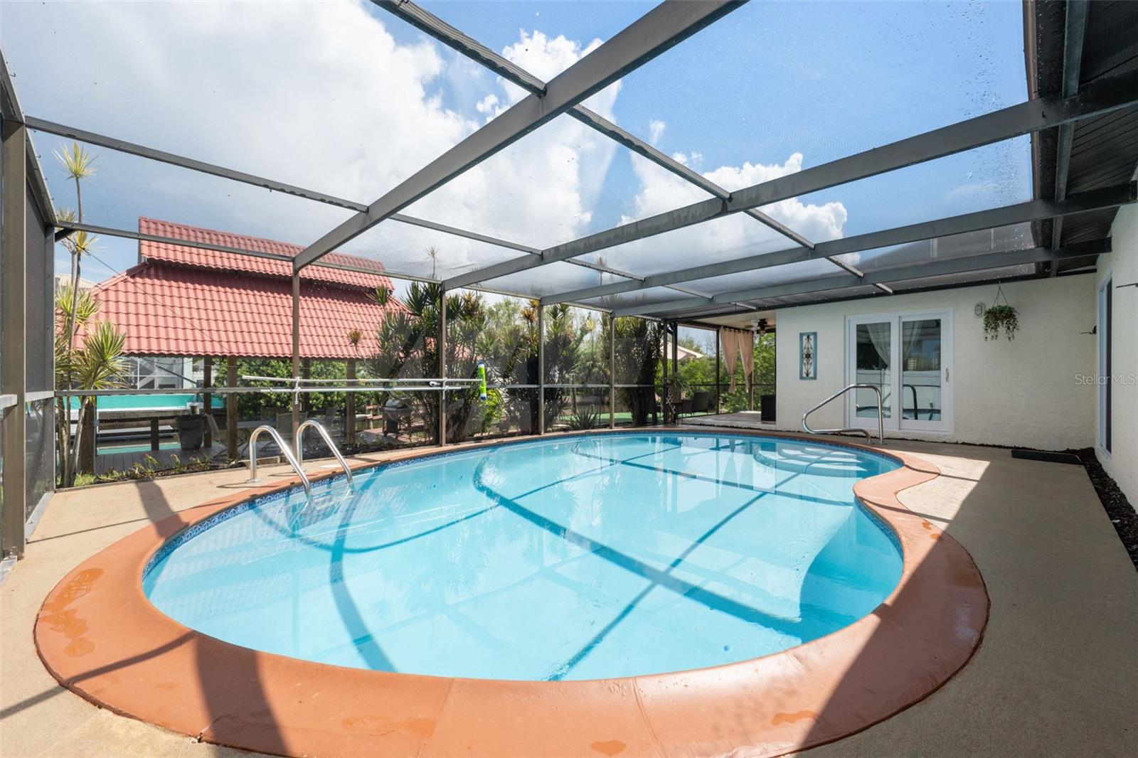 7711 HATTERAS DR — photo 17