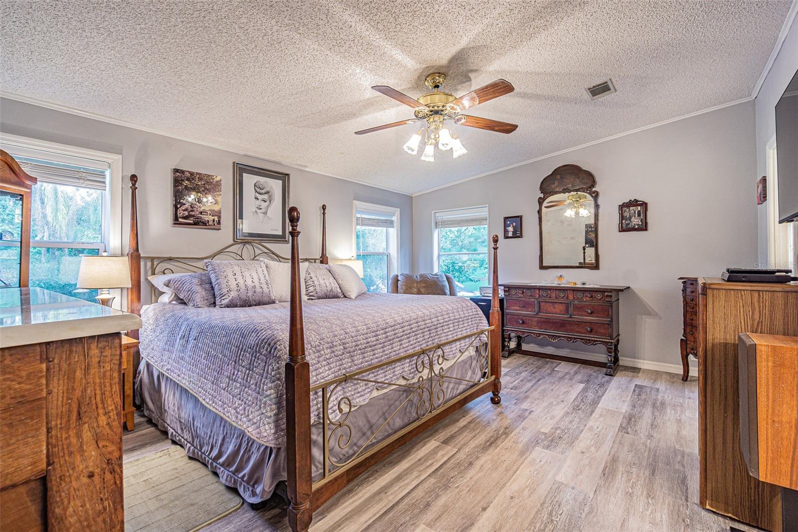 3349 OAKWOOD DR — photo 22
