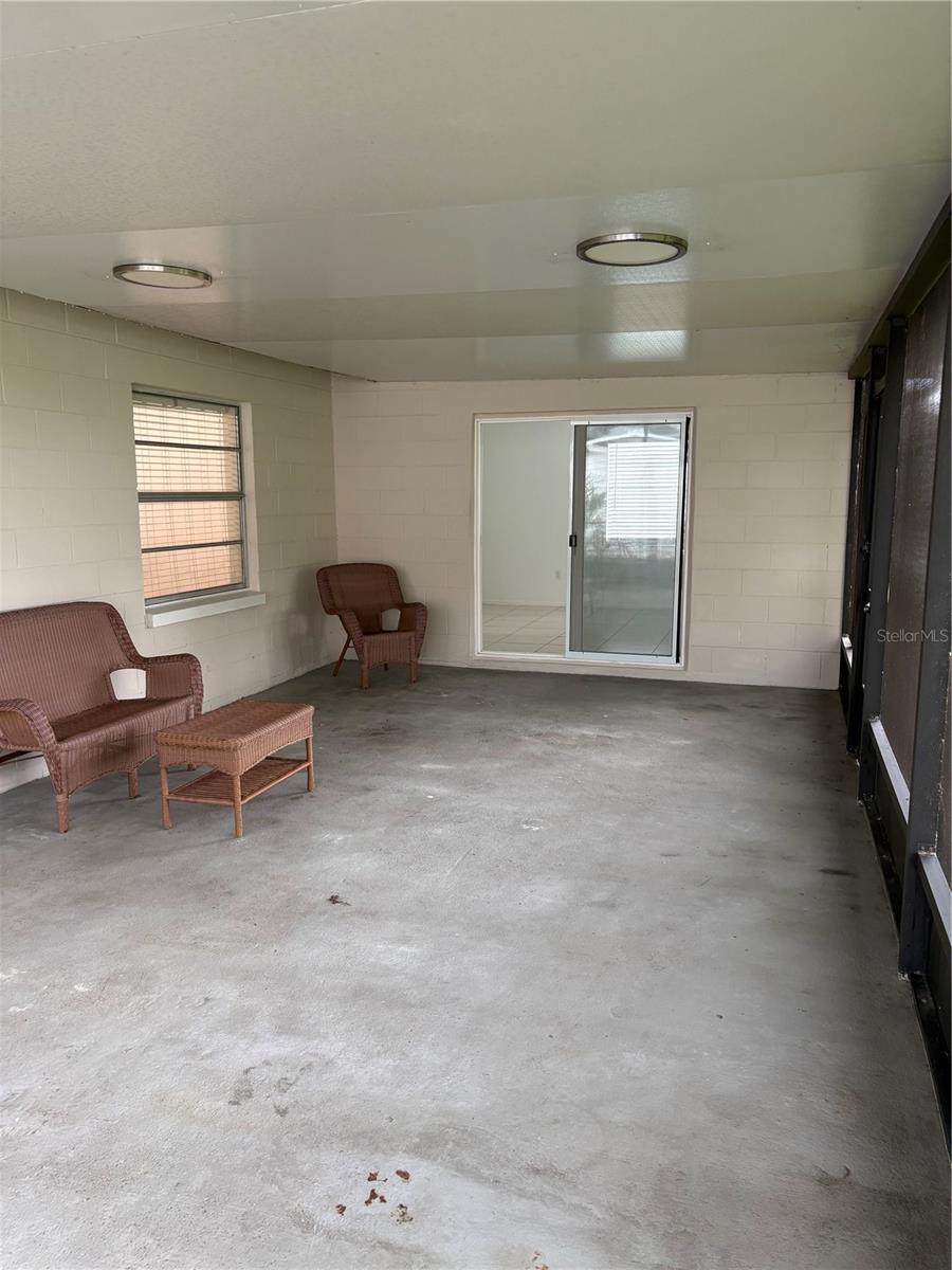 6418 W PARIS ST — photo 30