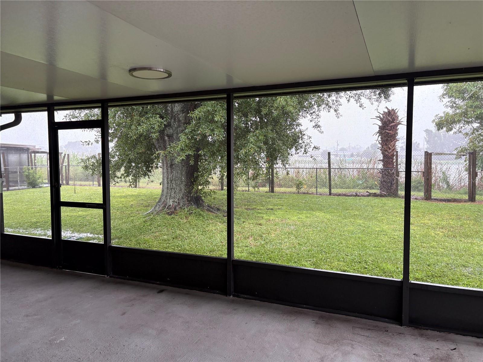 6418 W PARIS ST — photo 33