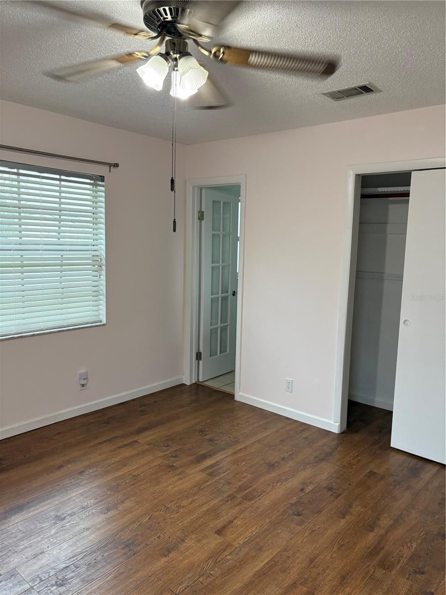 6418 W PARIS ST — photo 11