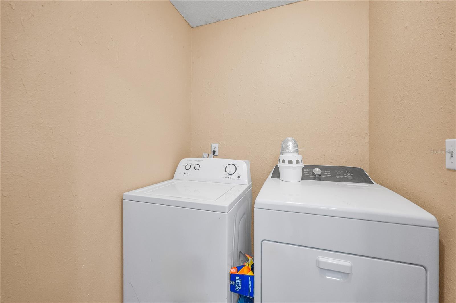 11121 PEPPERTREE LN — photo 33