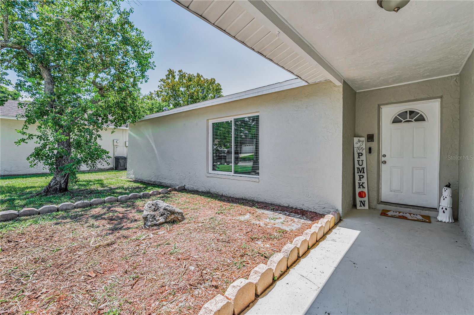 11121 PEPPERTREE LN — photo 10