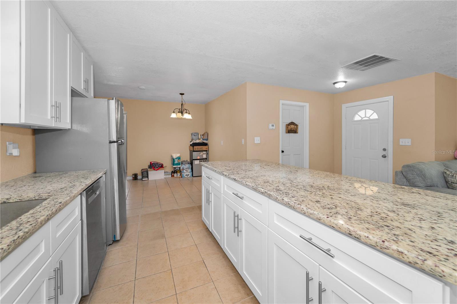 11121 PEPPERTREE LN — photo 19