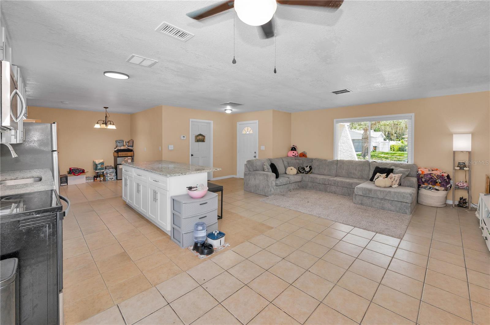 11121 PEPPERTREE LN — photo 22