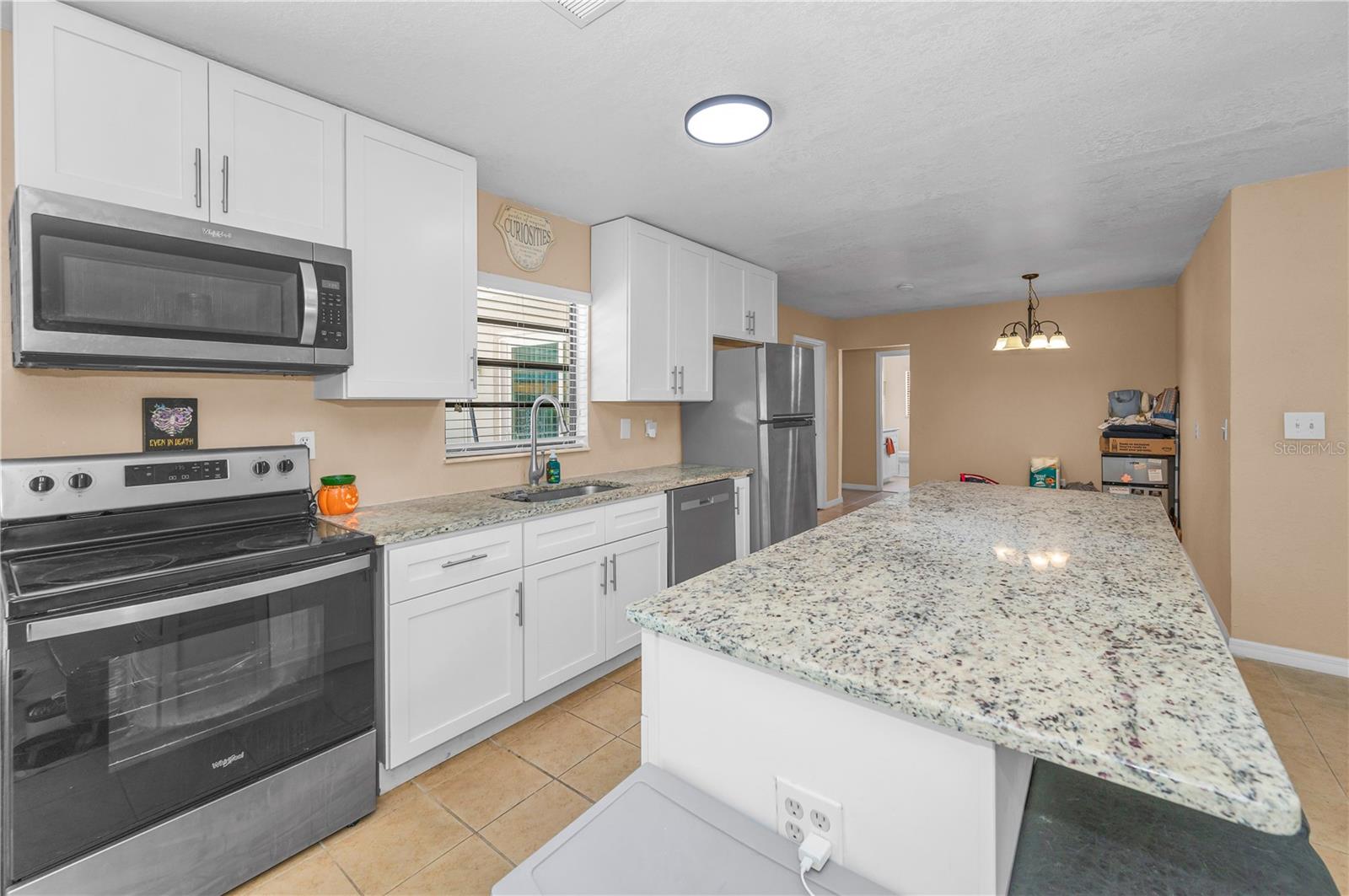 11121 PEPPERTREE LN — photo 20