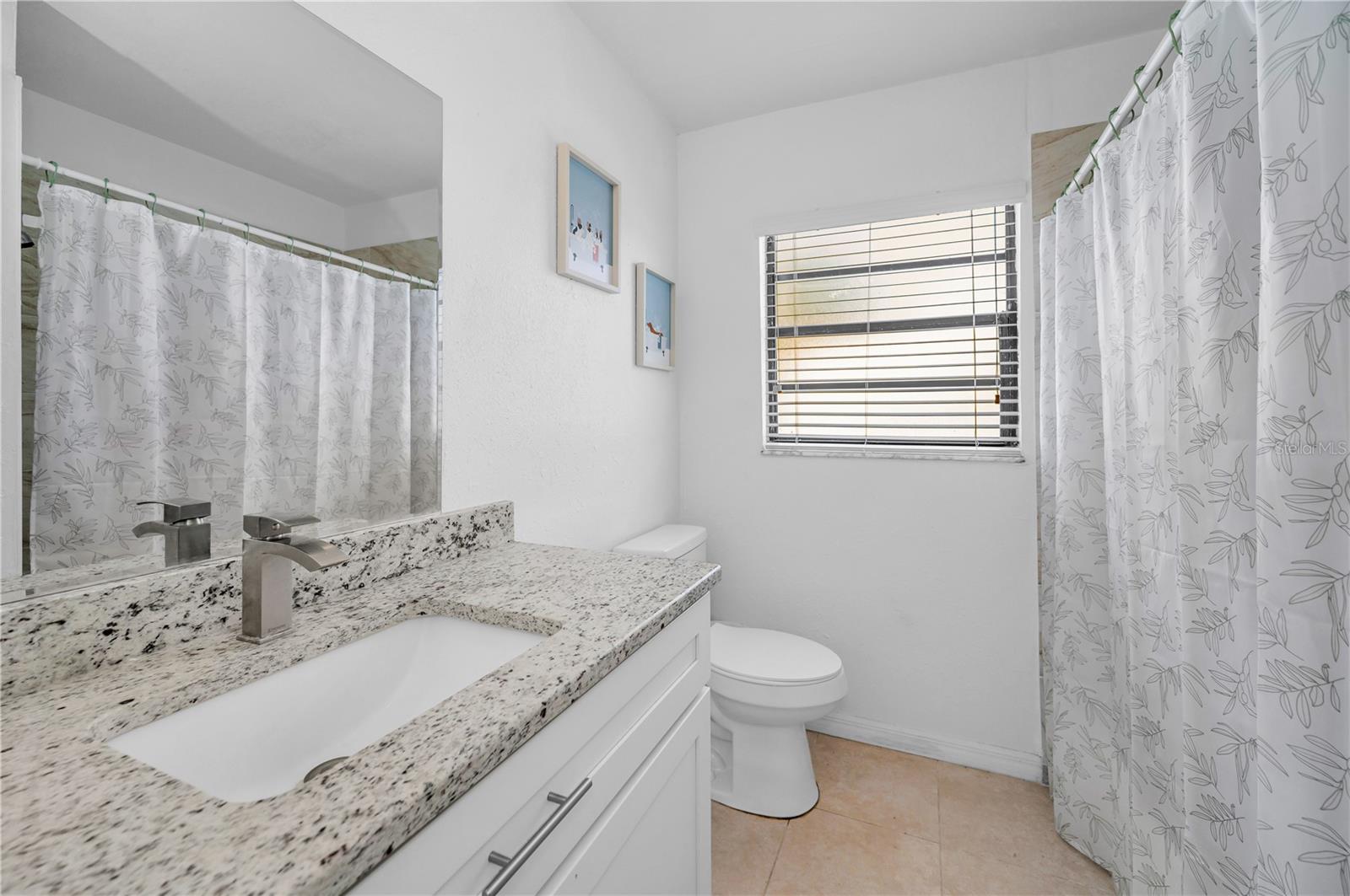 11121 PEPPERTREE LN — photo 30