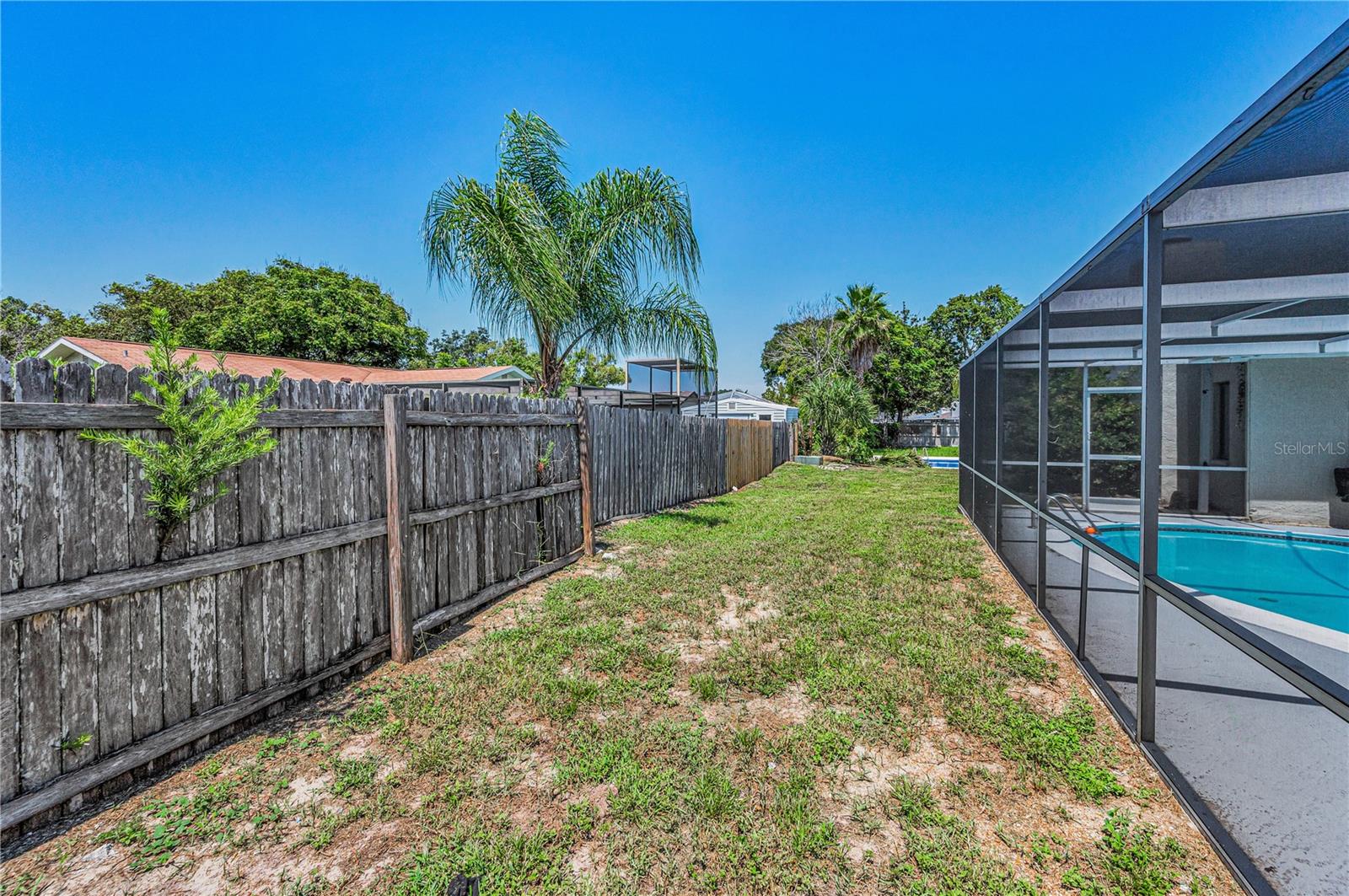 11121 PEPPERTREE LN — photo 40