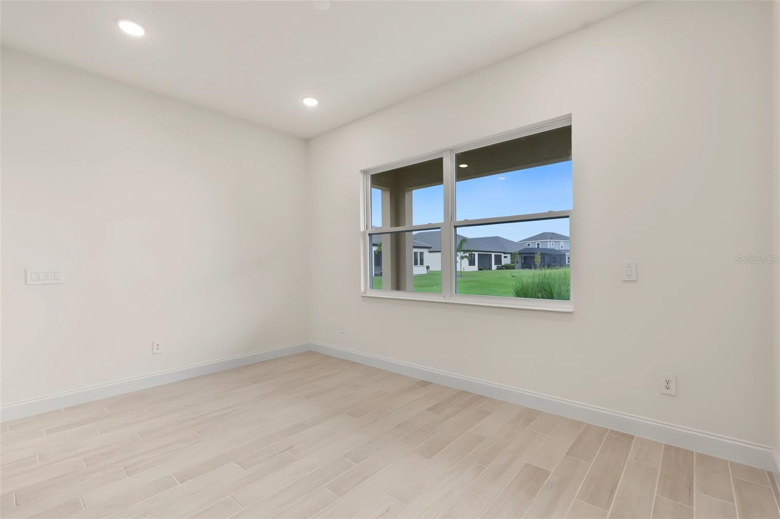 2302 LONE TREE BEND — photo 22
