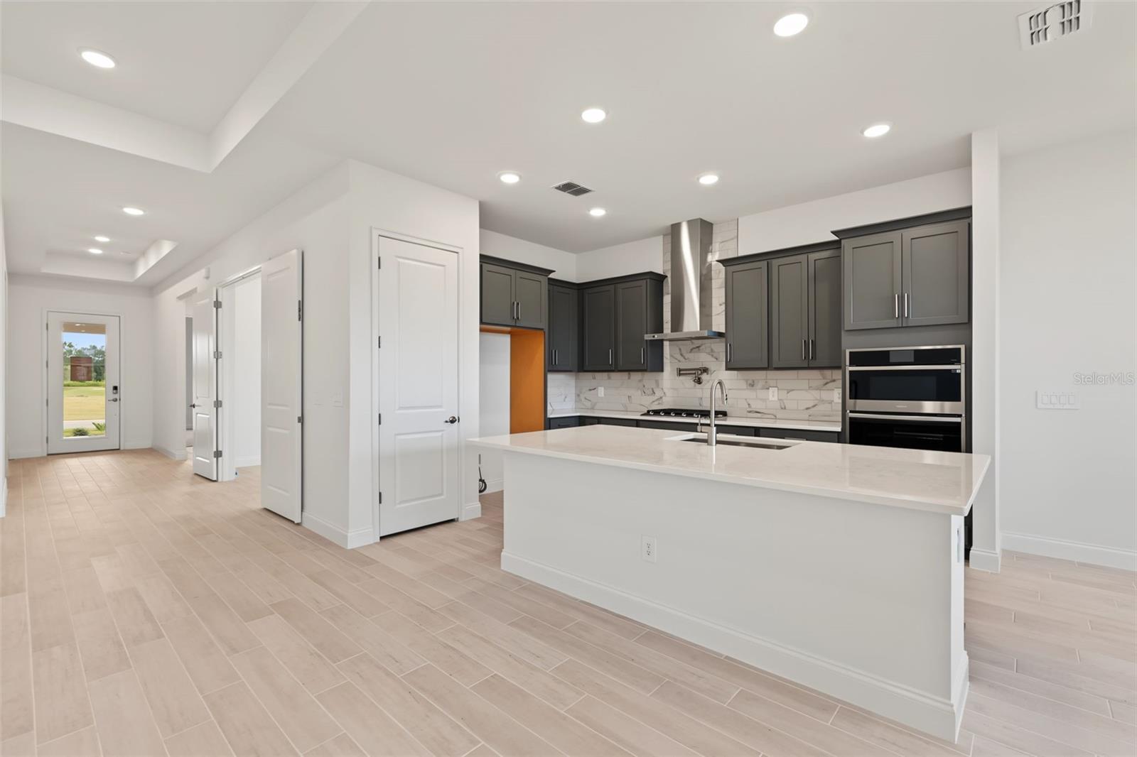 2302 LONE TREE BEND — photo 4