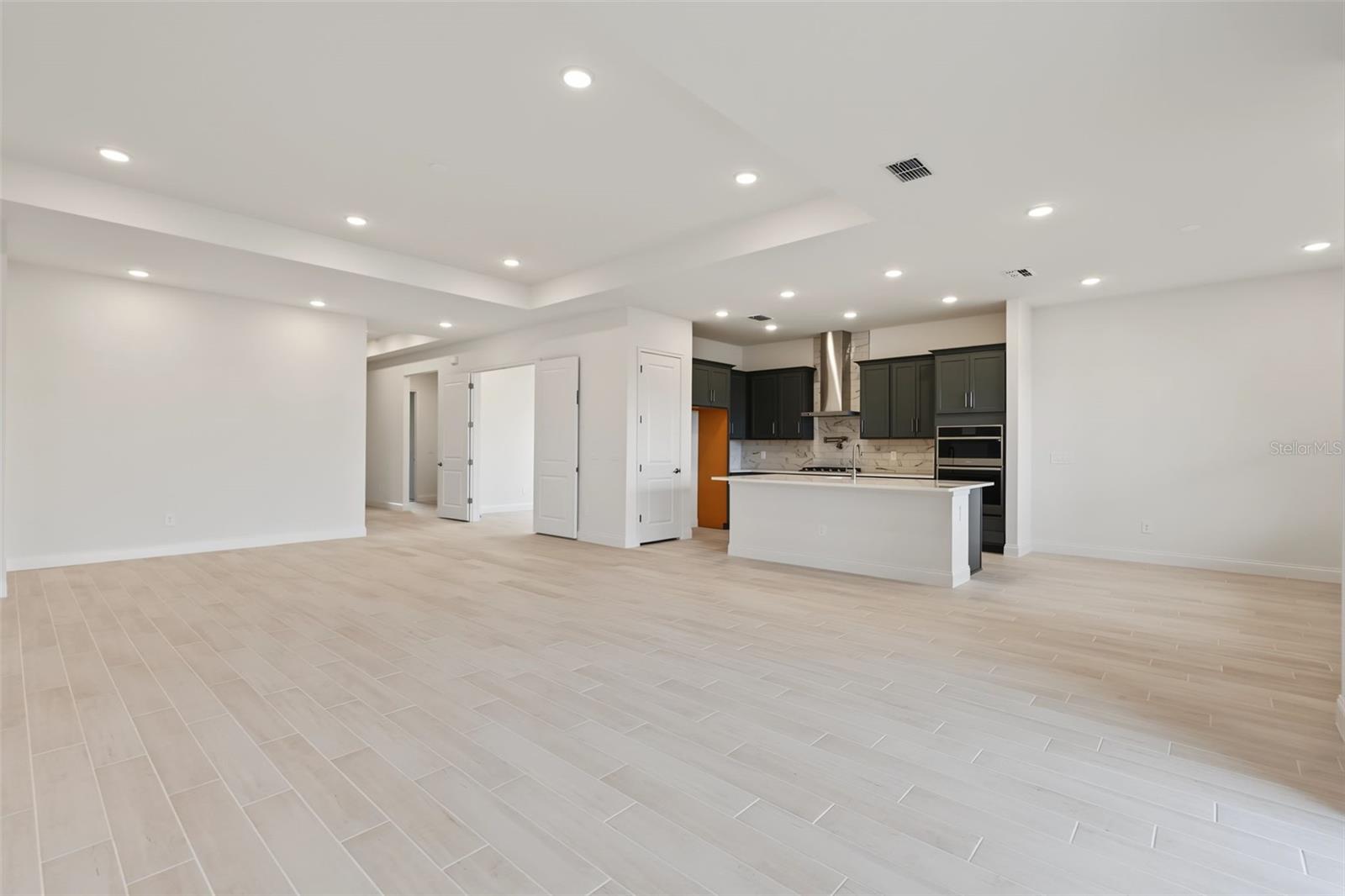 2302 LONE TREE BEND — photo 5