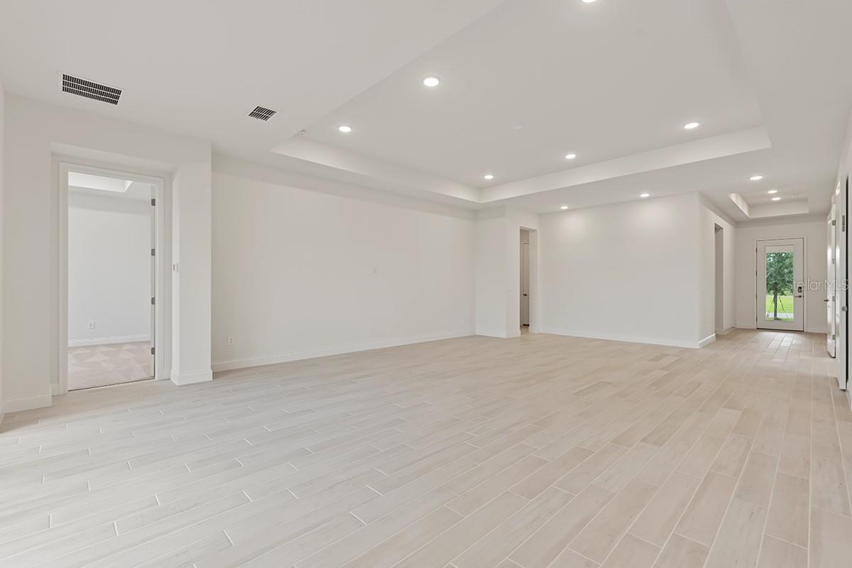 2302 LONE TREE BEND — photo 17