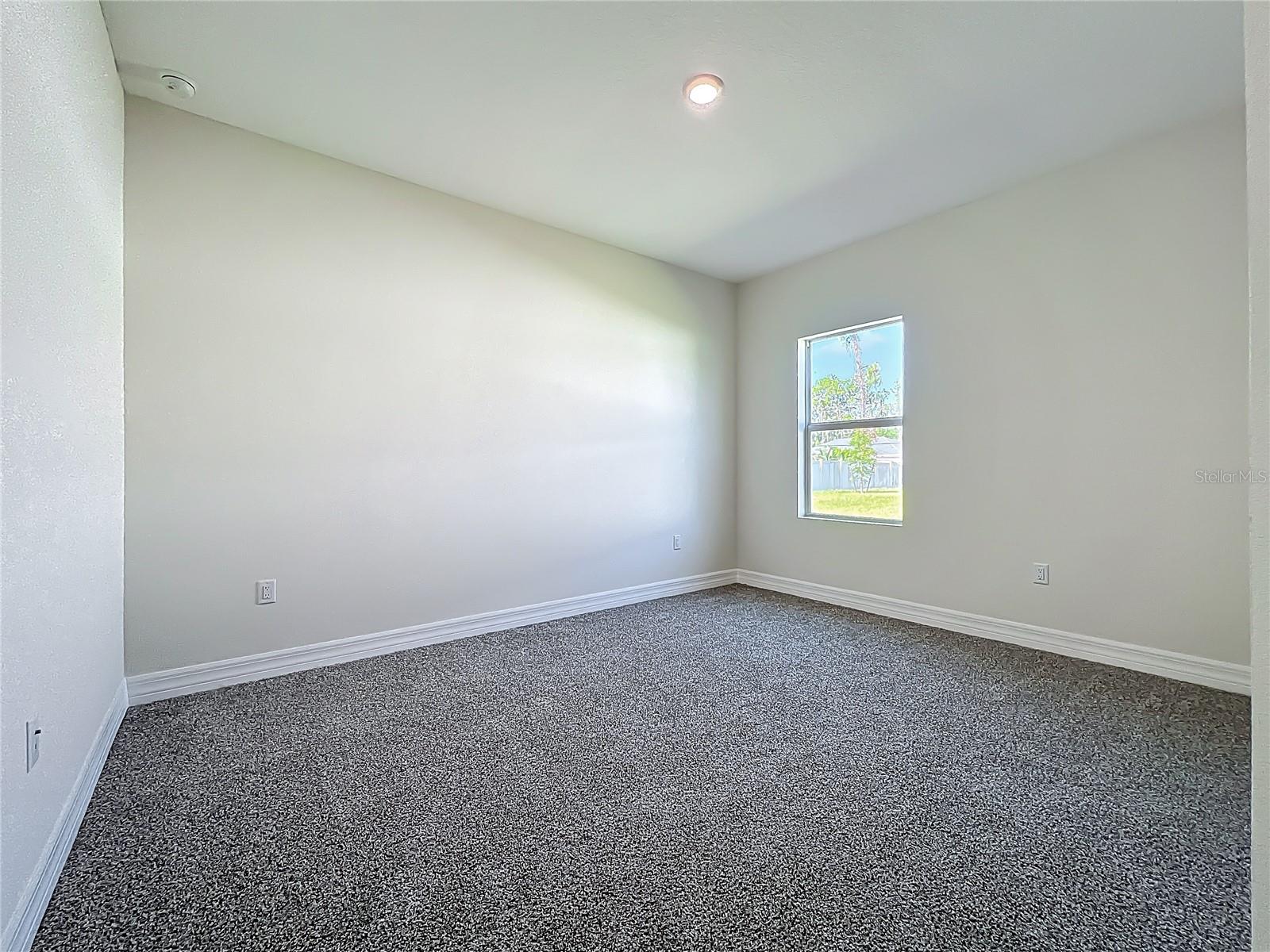 1529 GERANIUM AVE — photo 12