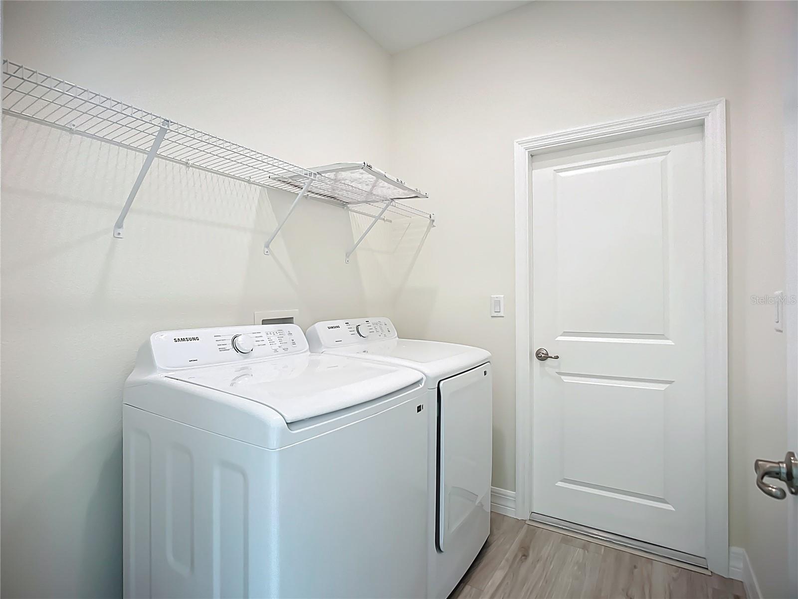 1529 GERANIUM AVE — photo 20
