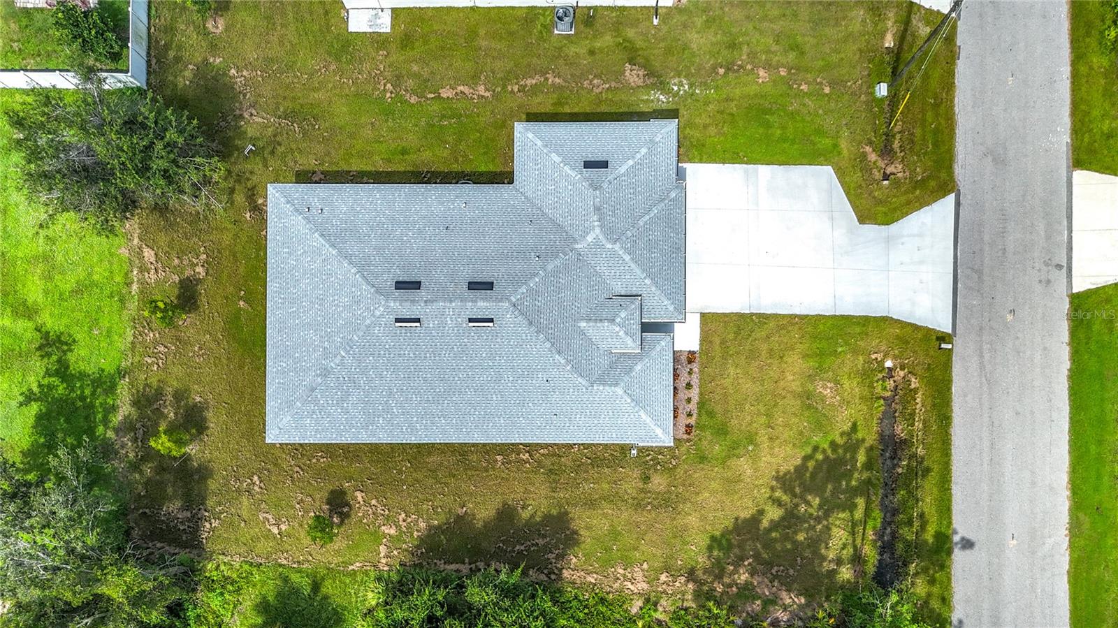 1529 GERANIUM AVE — photo 23