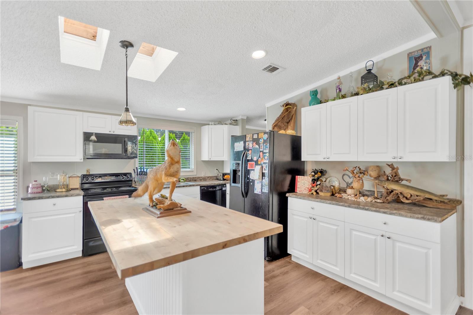 34310 LODGE DR — photo 17