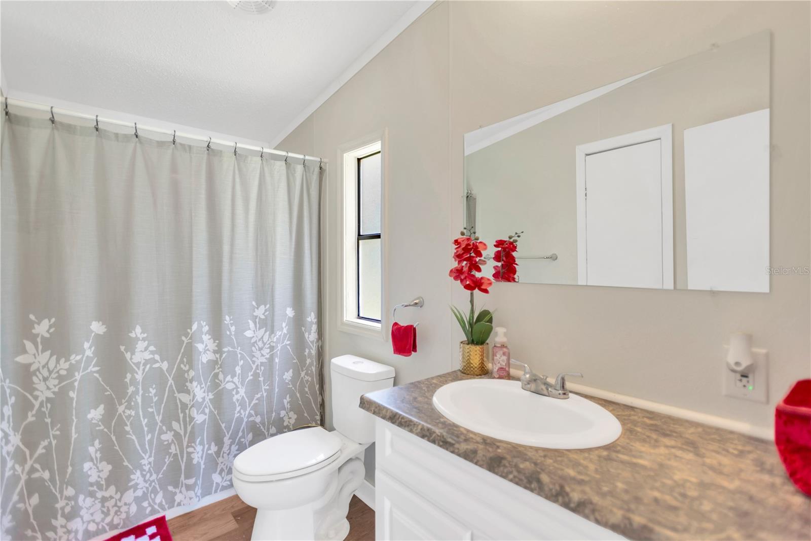 34310 LODGE DR — photo 26