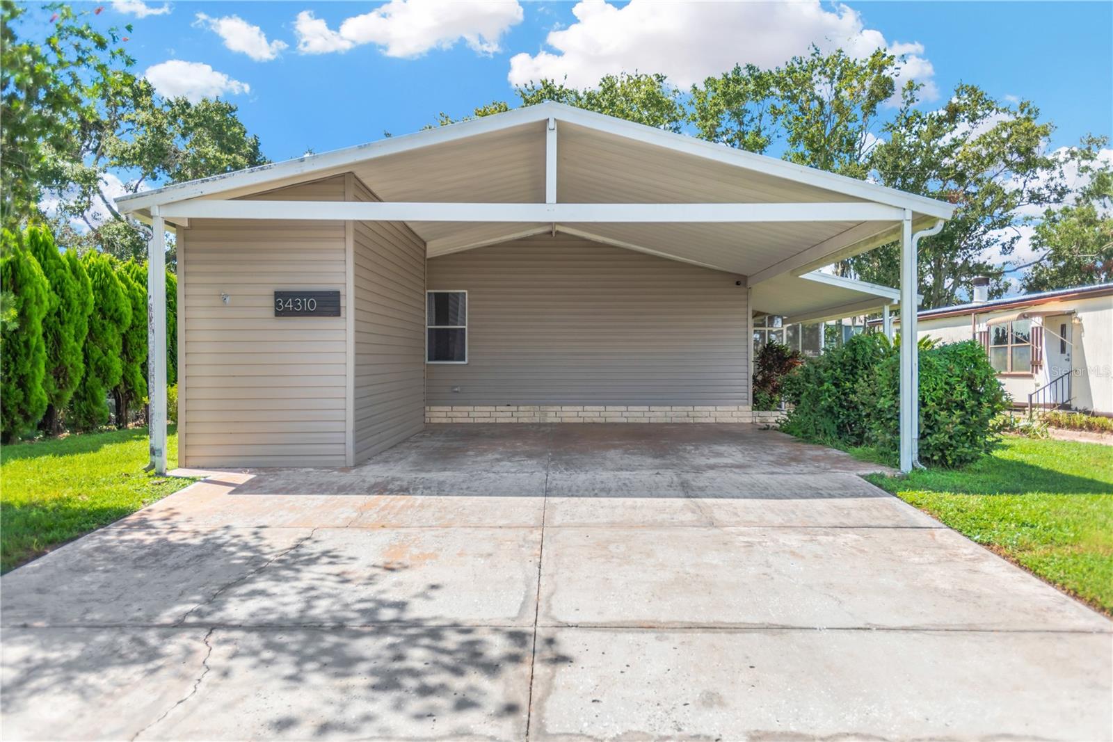 34310 LODGE DR — photo 2