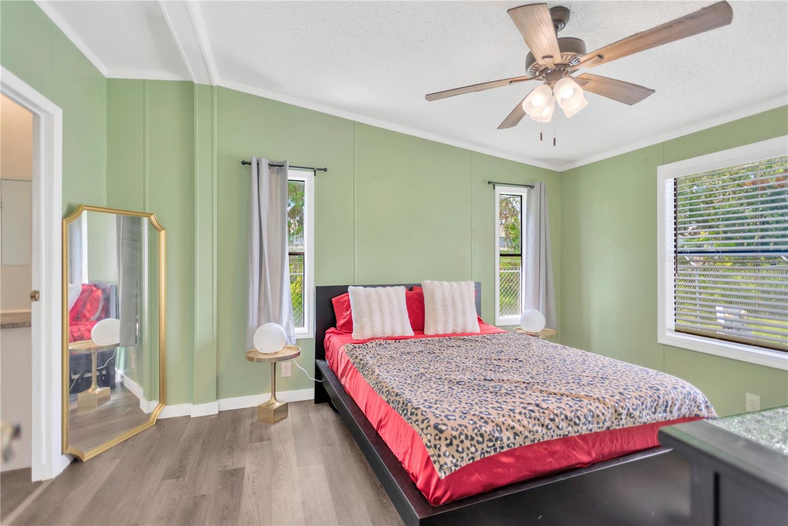 34310 LODGE DR — photo 24