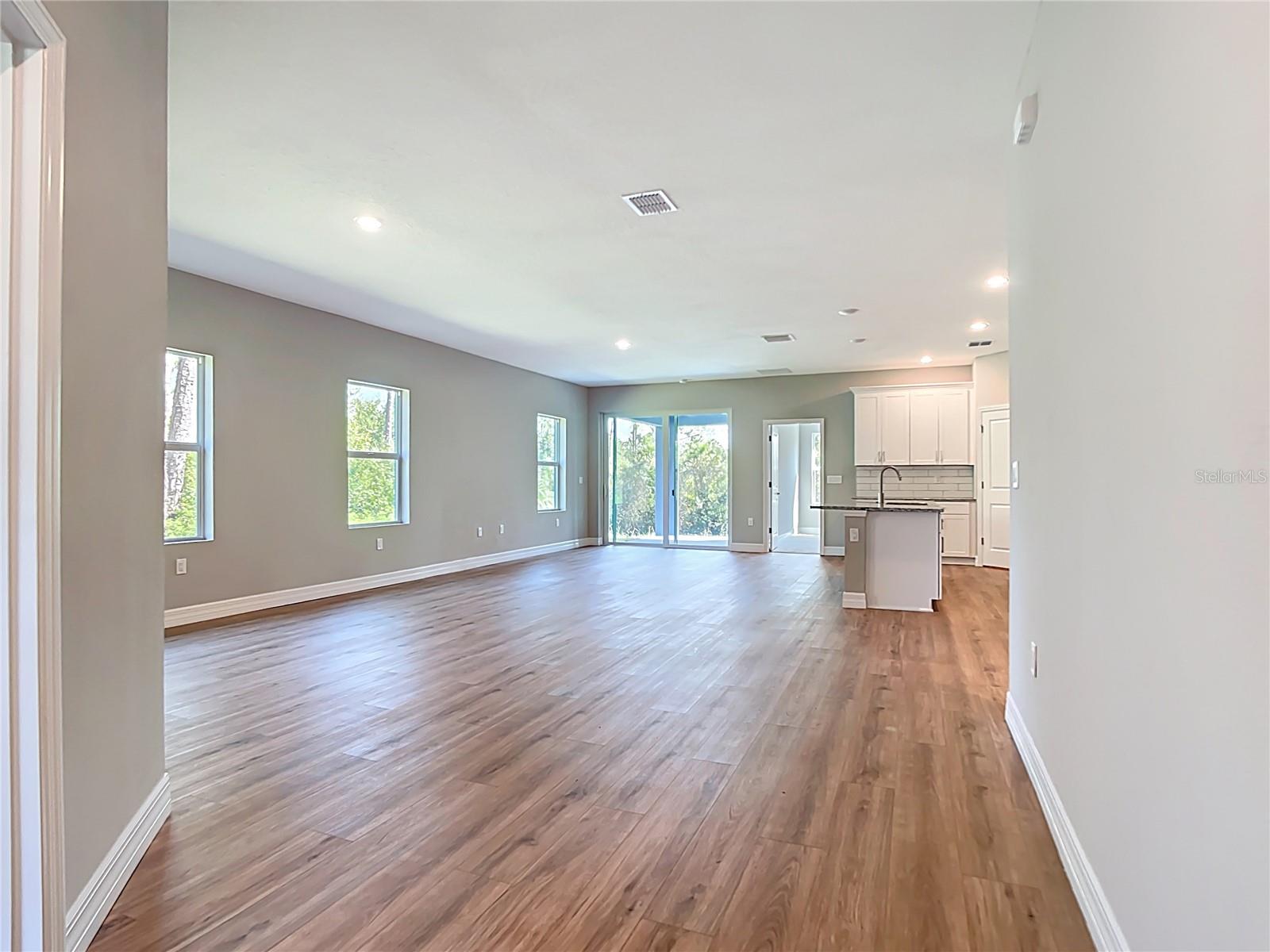 2144 SADNET LN — photo 3