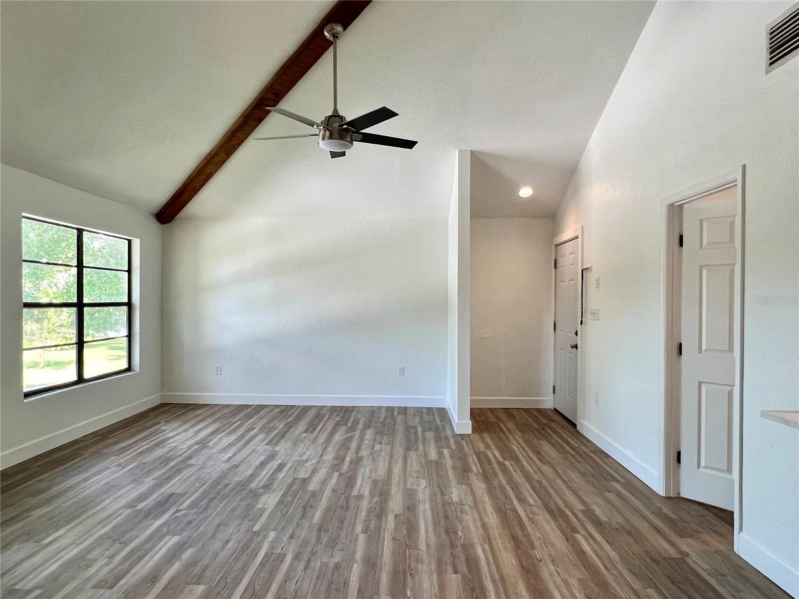 1306 LENNOX RD E #1306 — photo 5