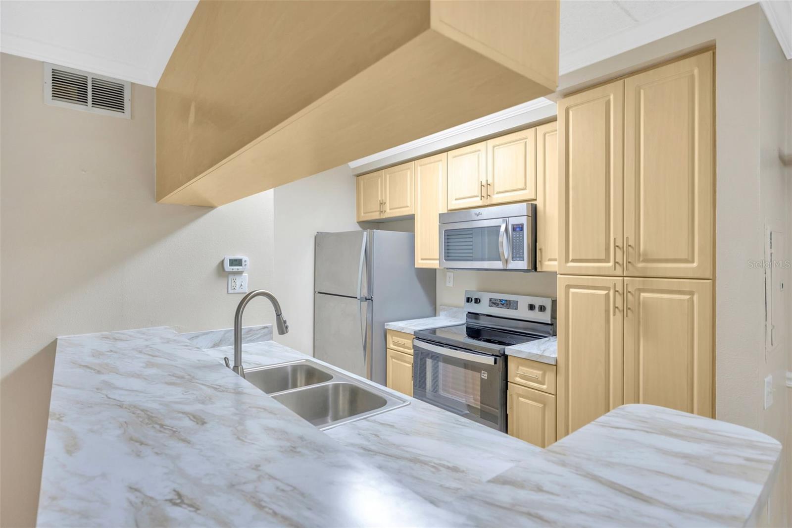 5305 SAN SEBASTIAN CT #127 — photo 8