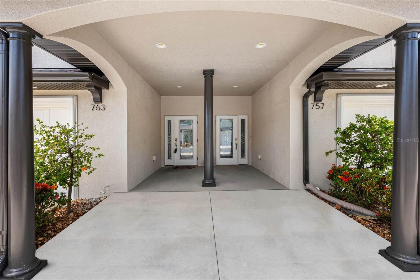 763 DATE PALM LN — photo 33