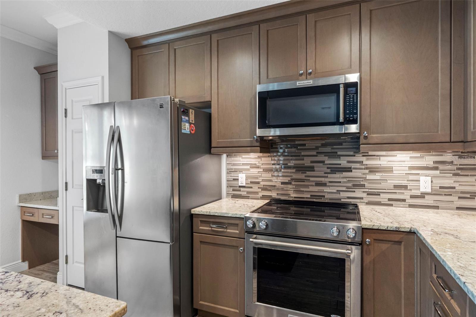 763 DATE PALM LN — photo 8