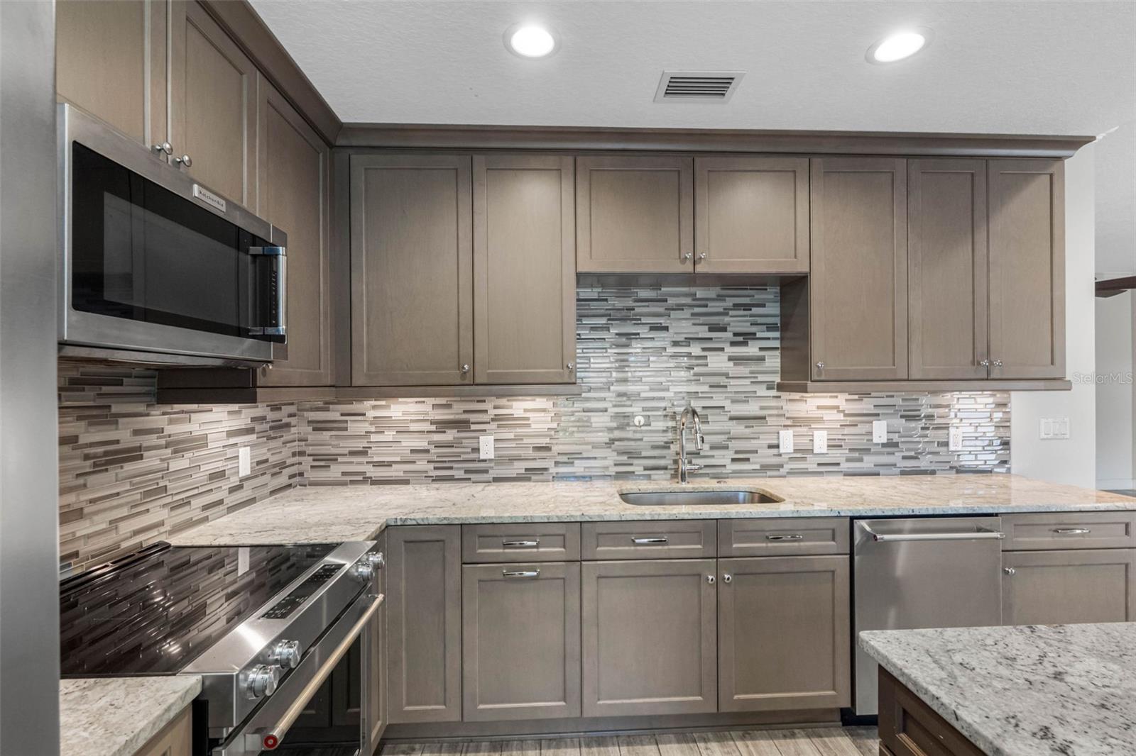 763 DATE PALM LN — photo 7