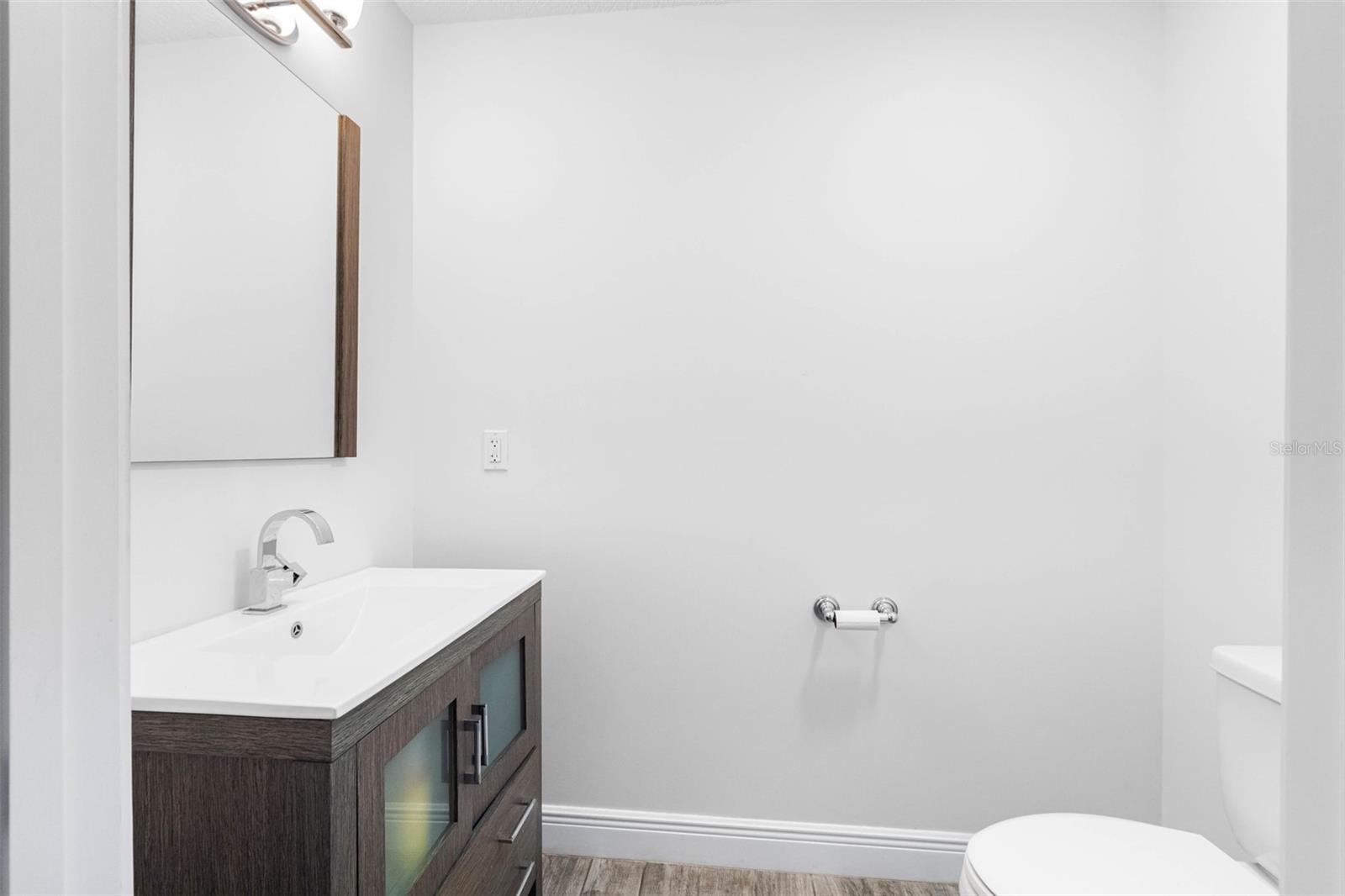 763 DATE PALM LN — photo 11