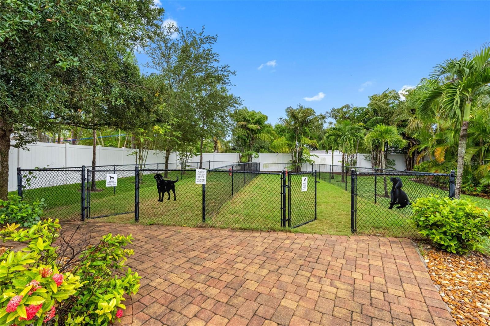 763 DATE PALM LN — photo 2