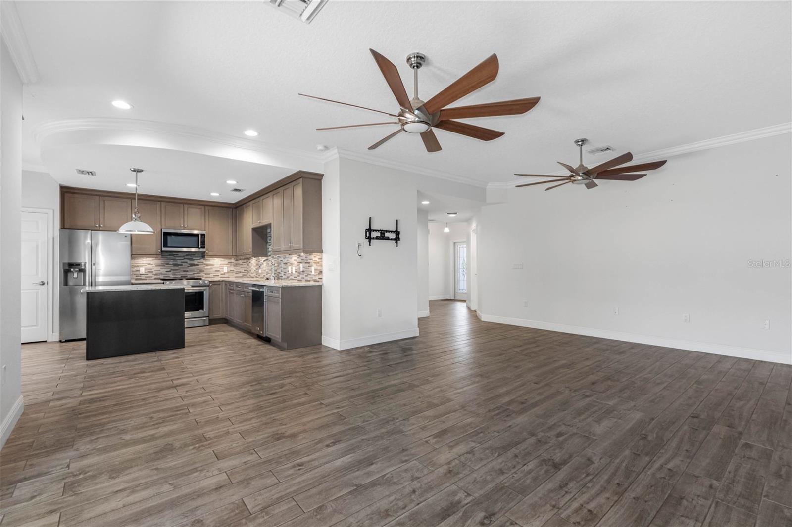 763 DATE PALM LN — photo 5